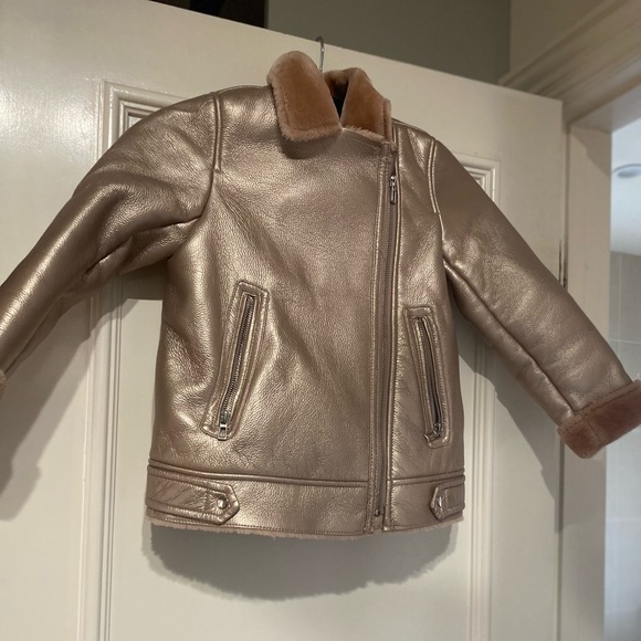 Zara girls jacket size 7. Fur inside - Picture 1 of 3